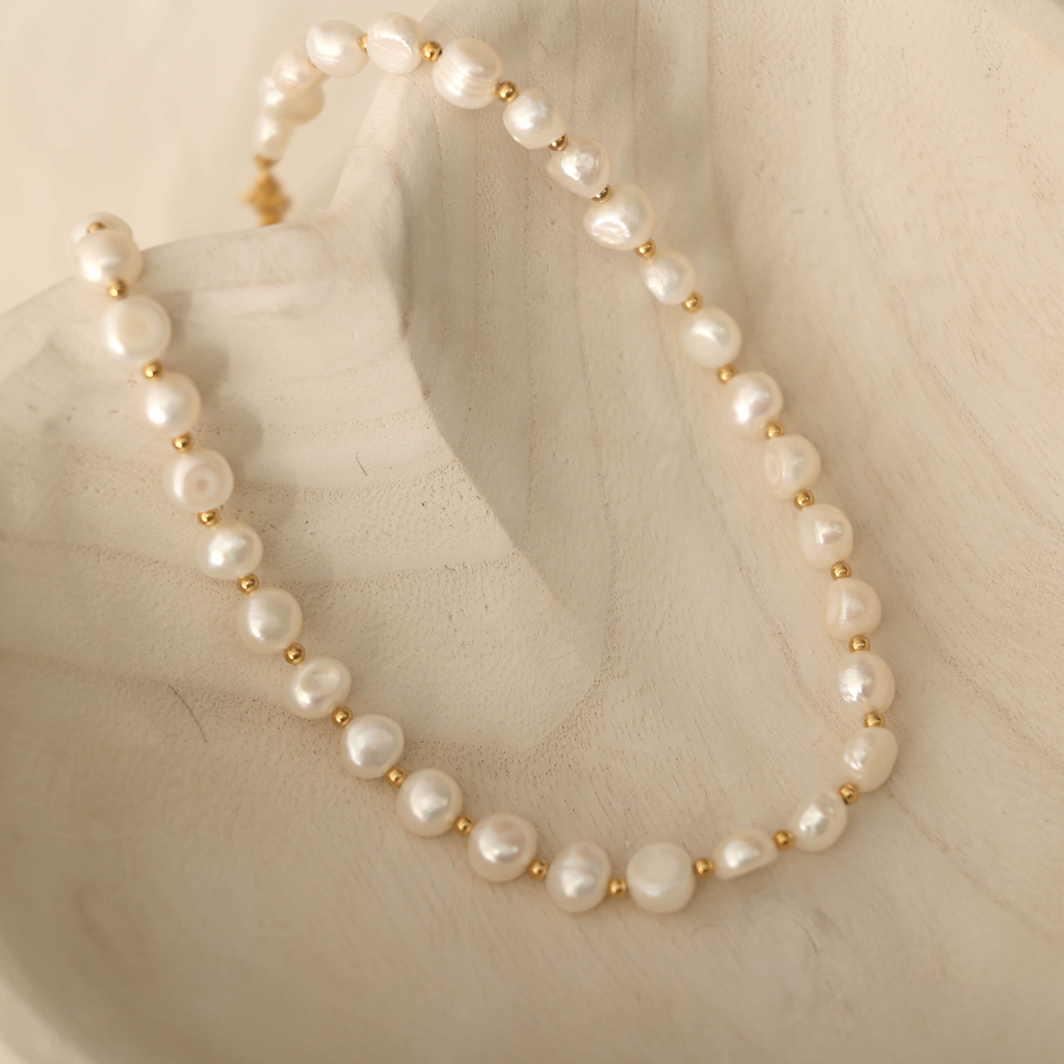 Dainty Bridal Pearl Necklace for Wedding