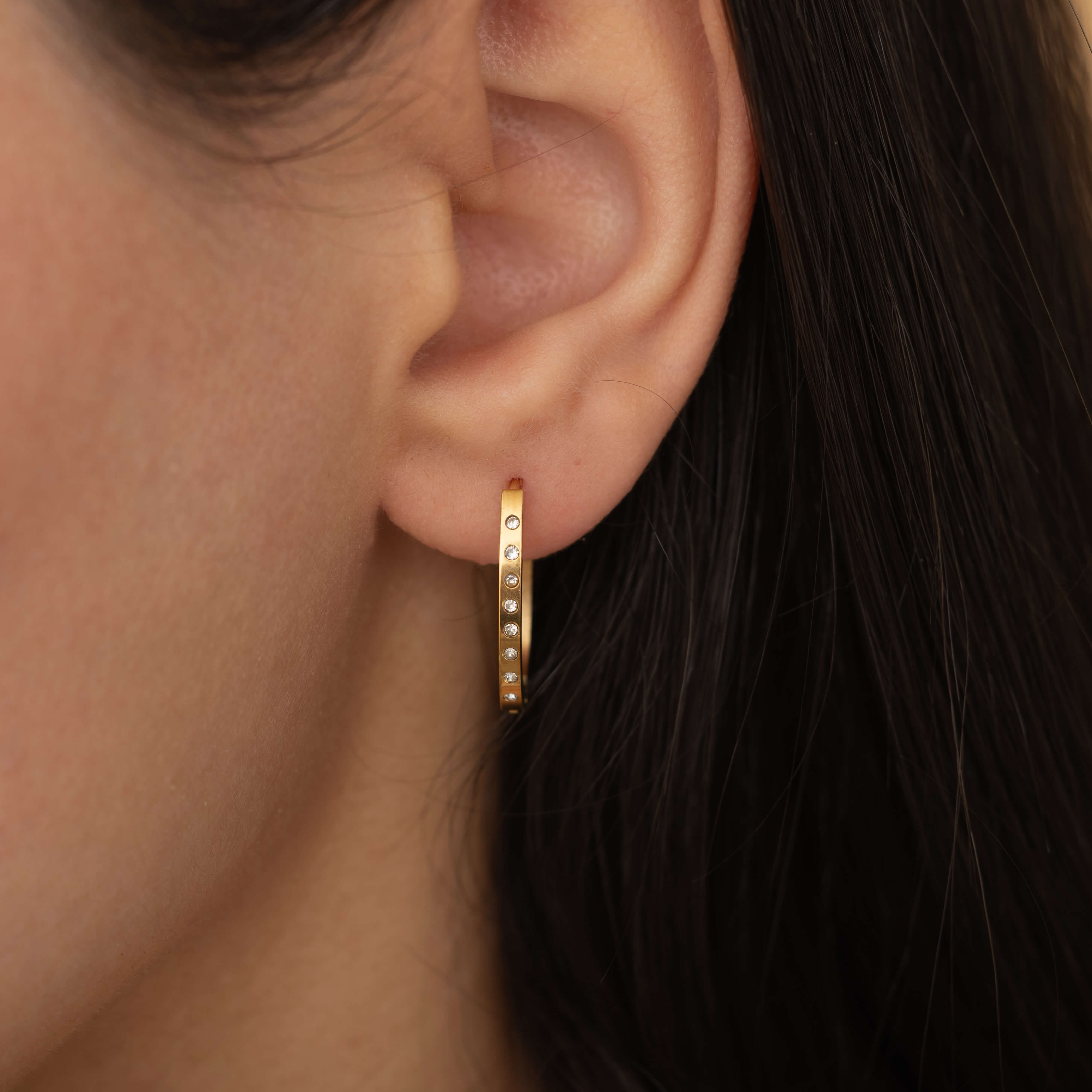 gold diamond hoop earrings