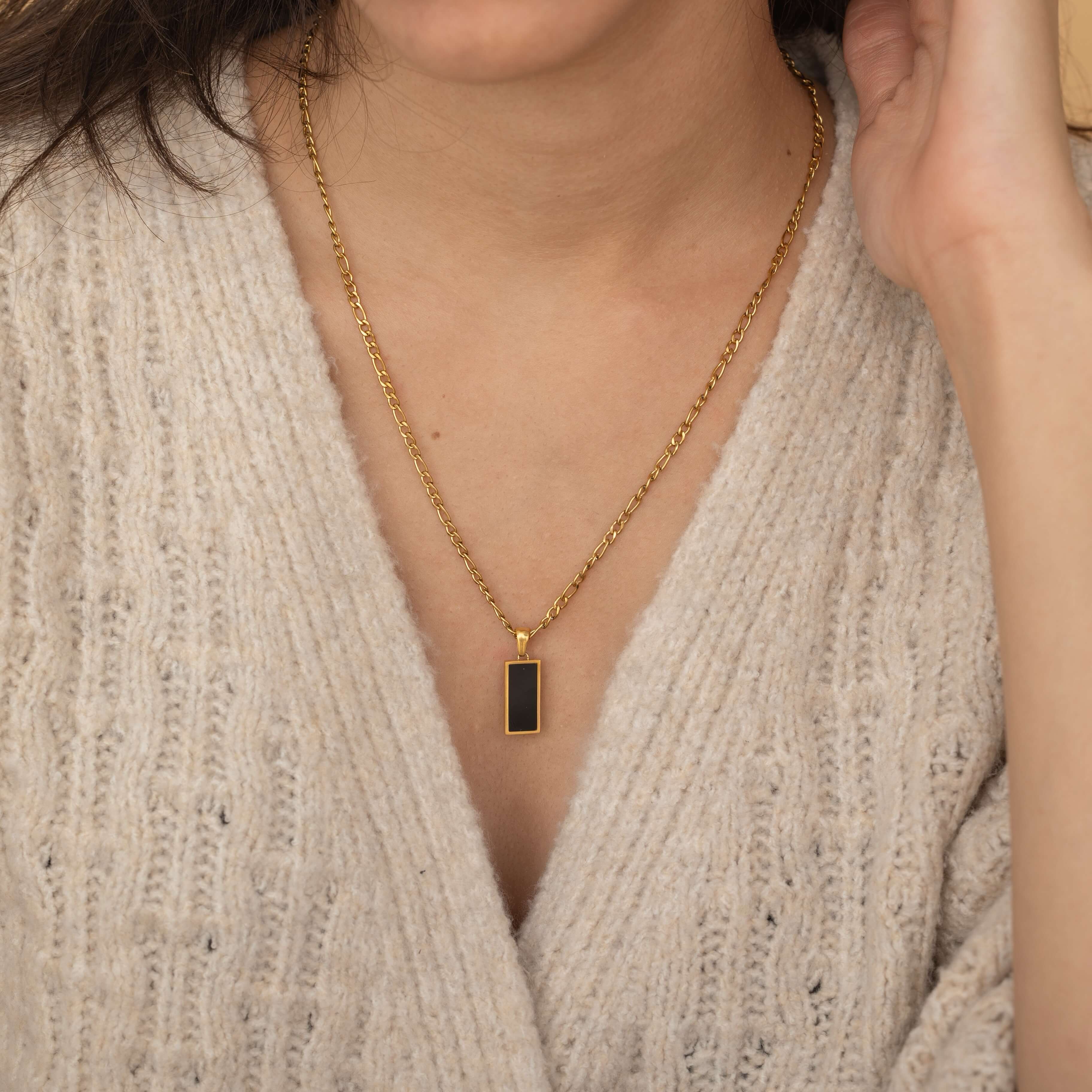 Minimalist Black stone Onyx necklace with gold figaro chain necklace