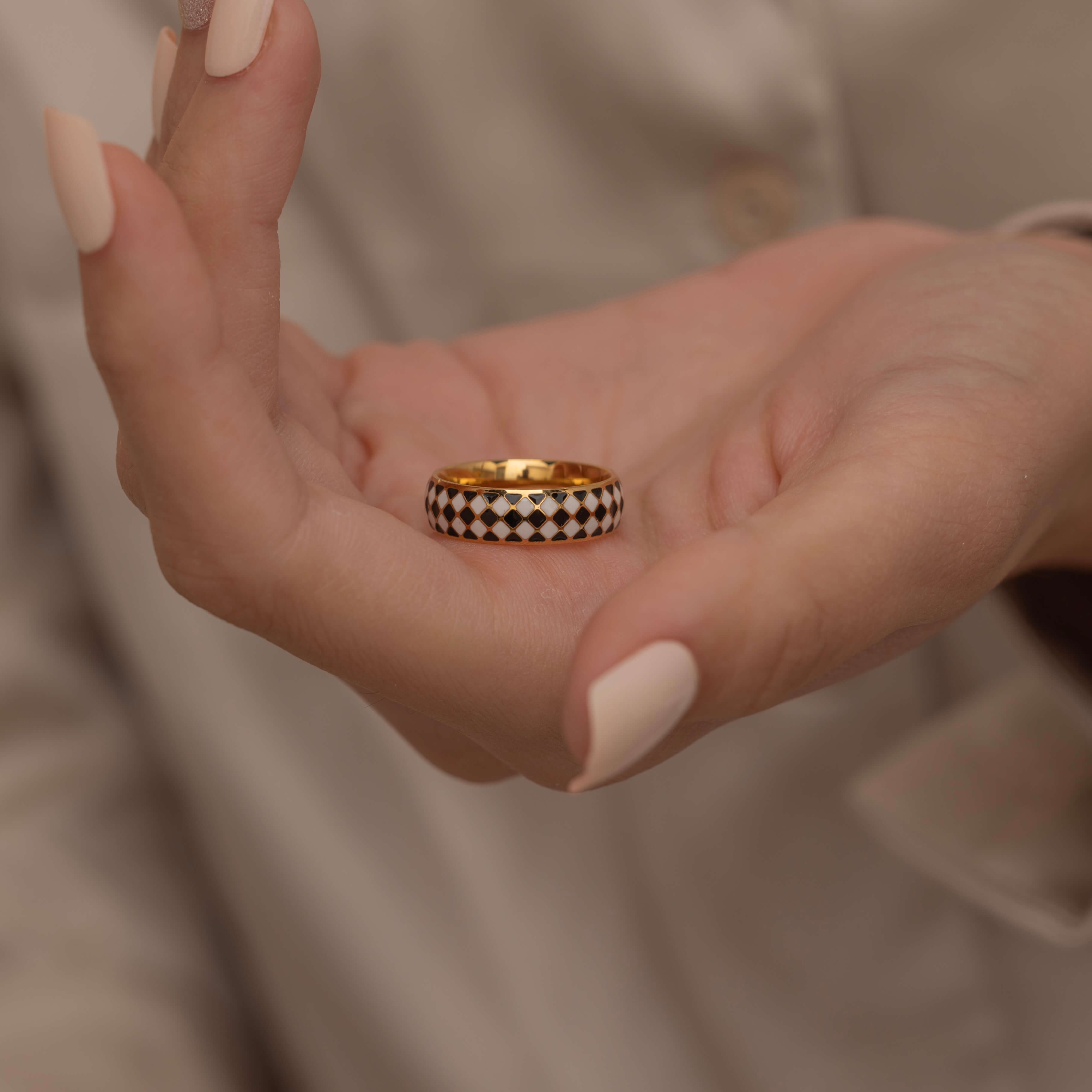 Dainty Black and White Checkered Board Band Ring 