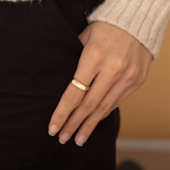 gold mother of pearl shell waterproof ring for everyday wear