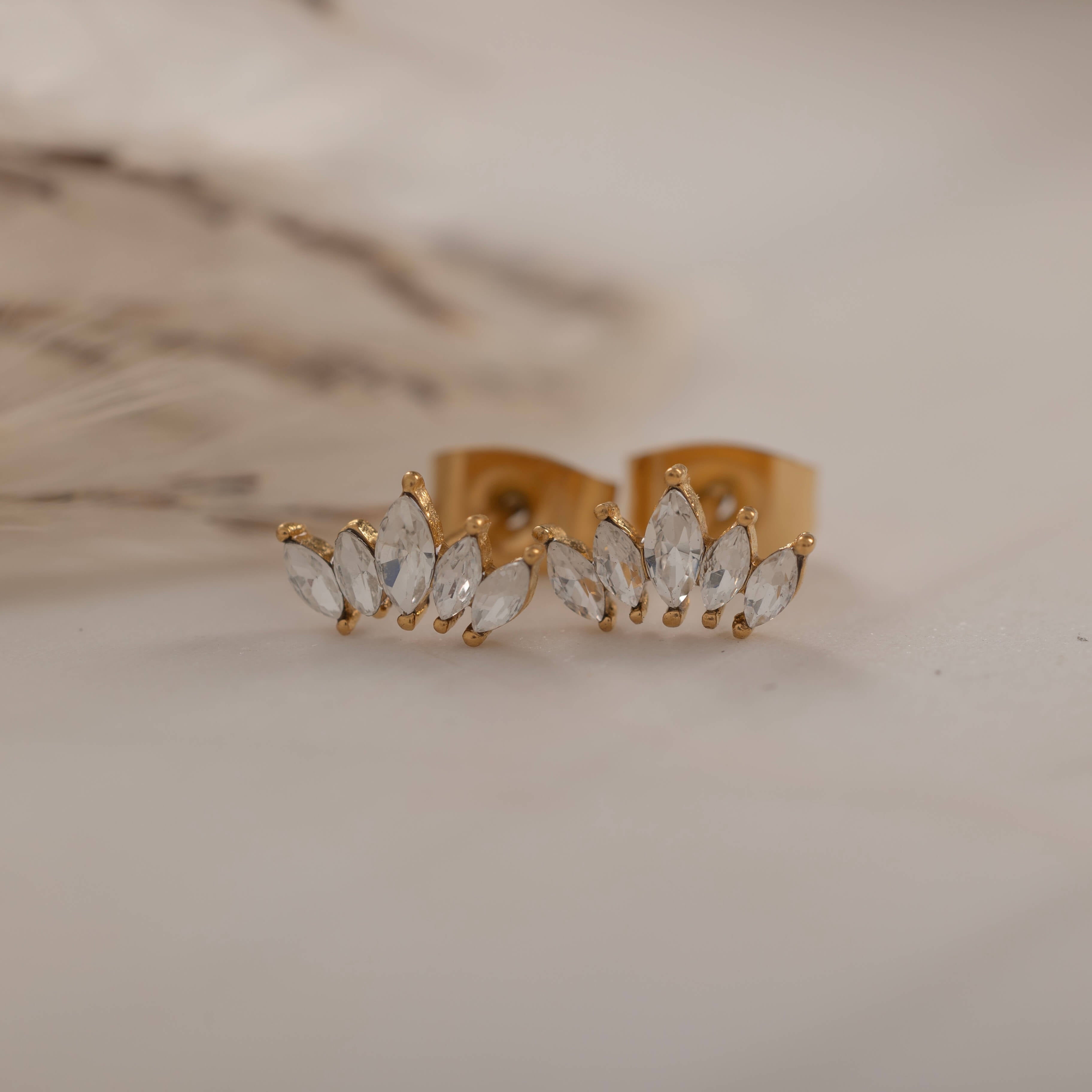 gold diamond earrings